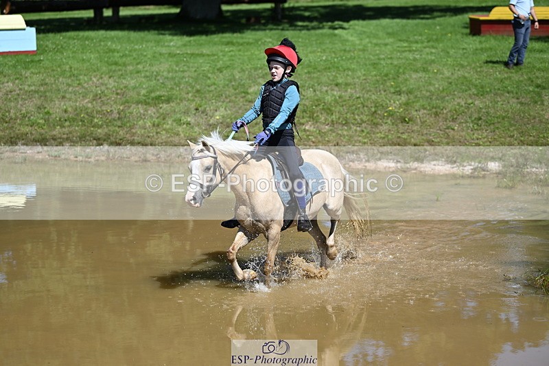 240728B-112102-00899 - Theo's Group XC