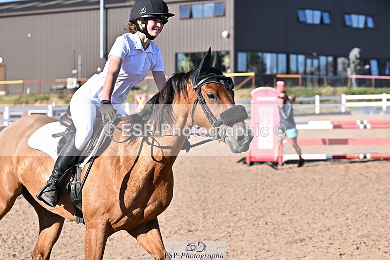 250708A-184806-00664 - 90cm Classes