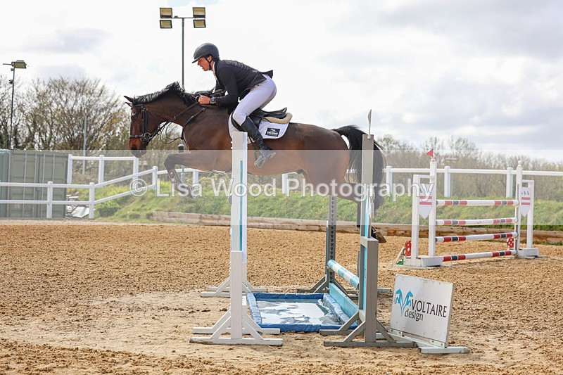 3E7A2197 - Class 8: Senior Foxhunter/1.20 open