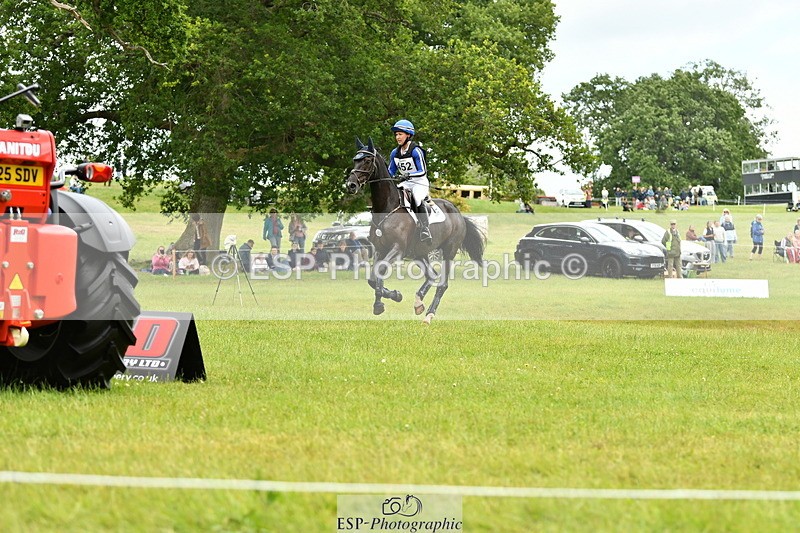 250525A-124627-16709 - D-452-Tiana.Coudray-COEUR.DE.L.ESPRIT.Z