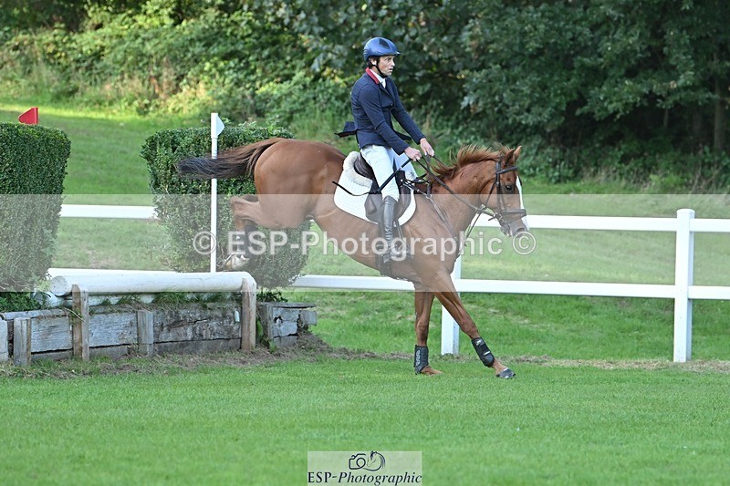 230909-180031-07898 - Cls 14 Snr 1m Derby