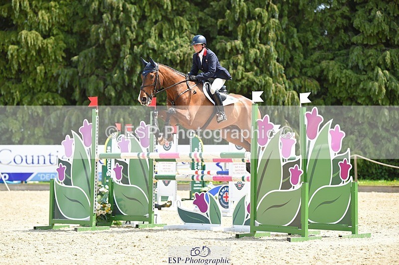 230528-122818-15712 - 324-DRUMGIVEN_MR_CHARISMA-Jeanette_Brakewell-SUNTrotUp+SJ