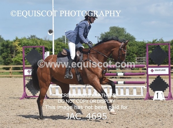 JAC_4695 - CLASS 7 Senior Foxhunter/ 1.20m Open
