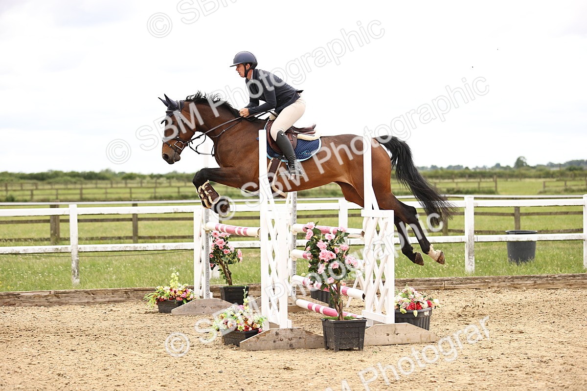 SBM_007771 - Class 19 - Senior Newcomers - 1.10m