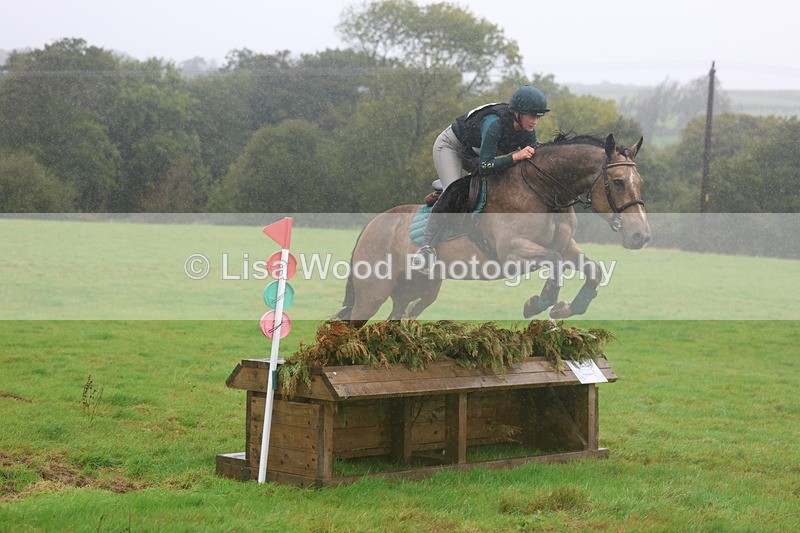 3E7A1893 - Class 4: 80cm: Box