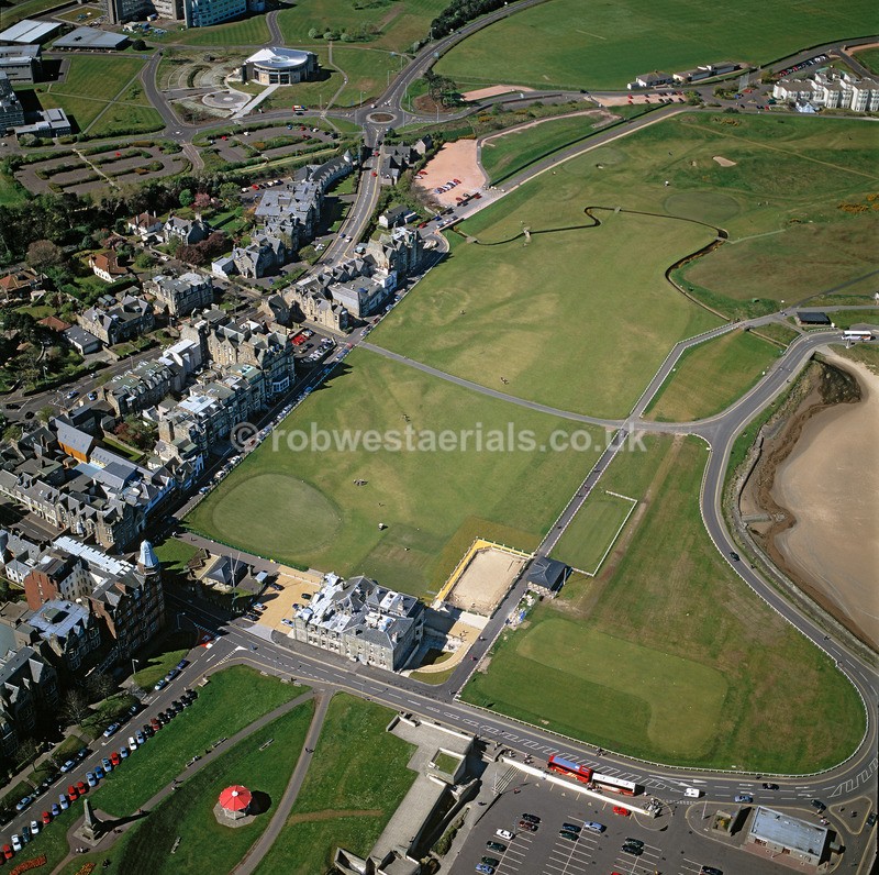 A00314A St Andrews Old Golf Course 1st and 18th holes Fife in 2002 - Settlements, infrastructure and attractions