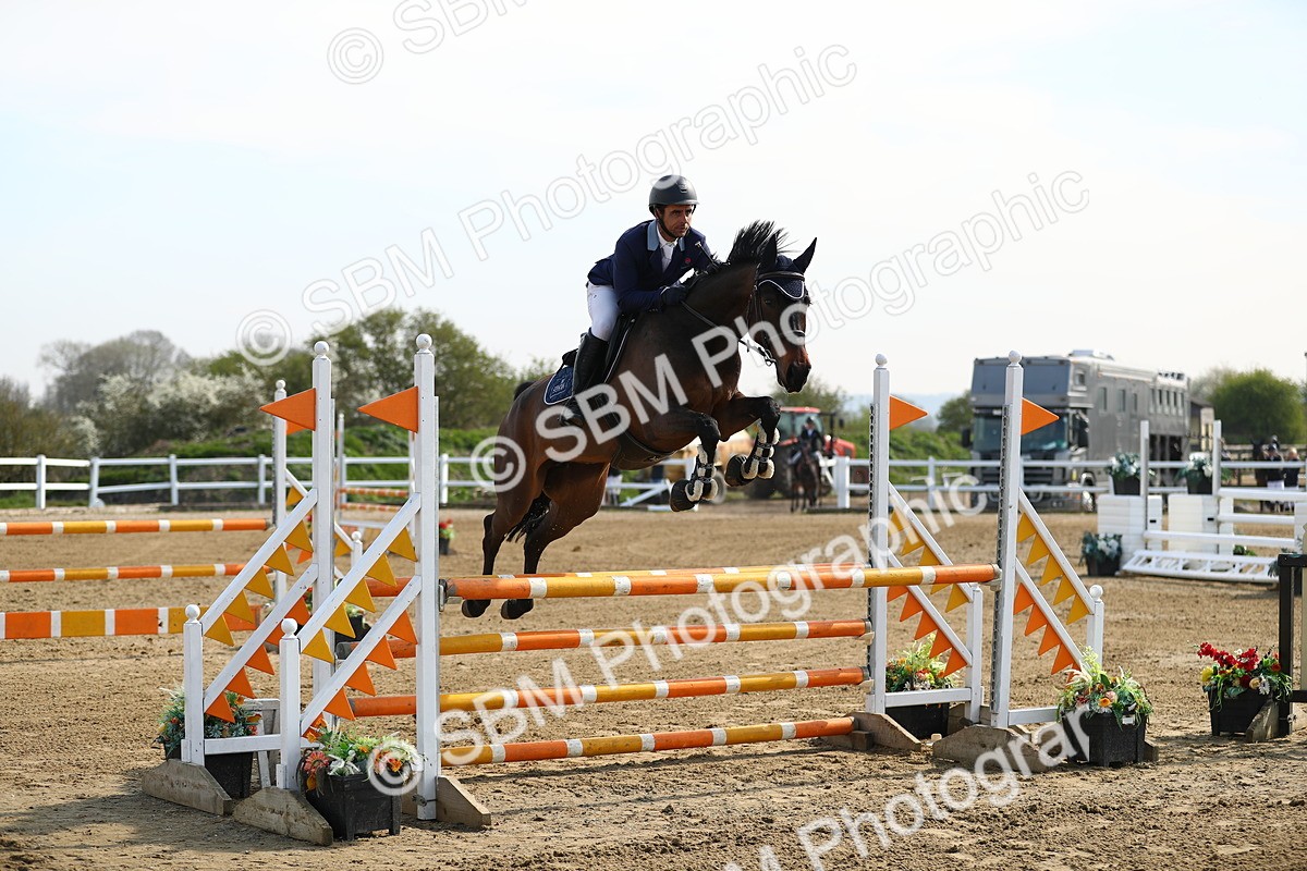 SBM_002164 - Class 9 - Senior Discovery - 1.00m