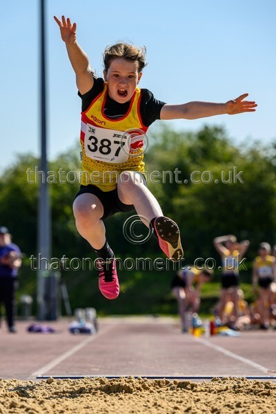 West25Sat-919037 - Field Female