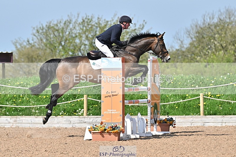 240509A-102931-00888 - Cls 8 Foxhunter