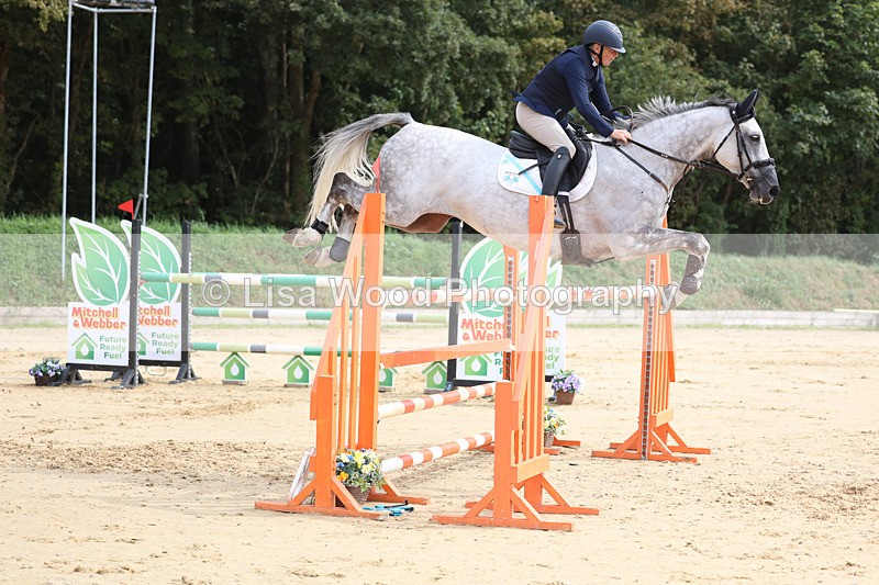 3E7A4579 - Class 9: Senior 1.30m open