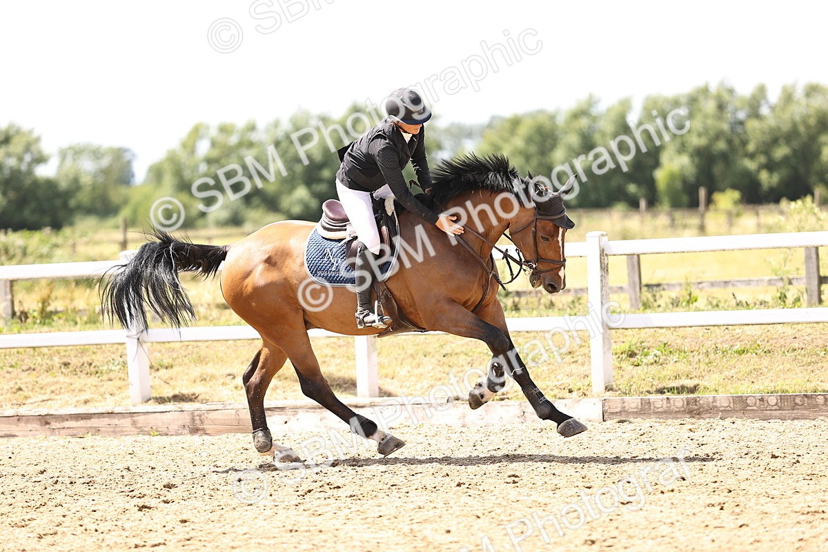 SBM_003854 - Class 22 - Senior Foxhunter 1.20m