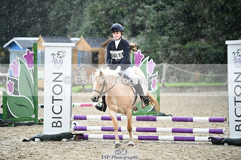 251004A-111222-00565 - Classes 4 & 5 50cm