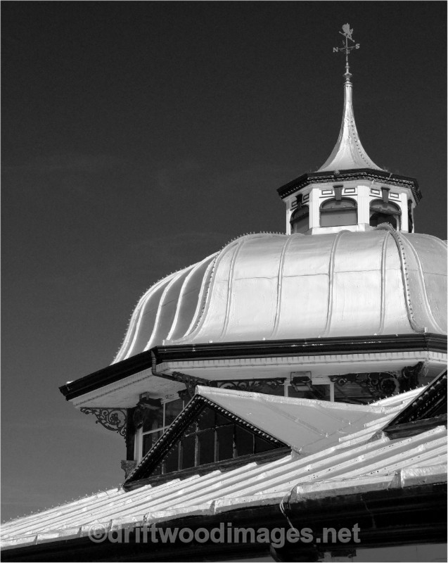 lLlandudno pier 7 bw - Llandudno and Conwy, North Wales