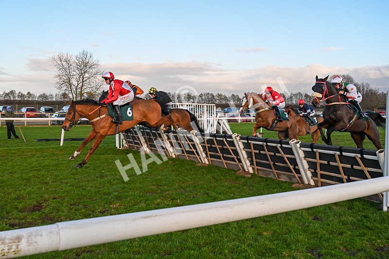 270224-Race 6-Burrows Hall-6571 - Race 6