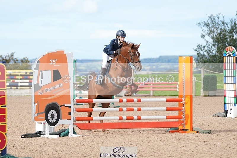 250921-101312-02132 - Cls 4 Pony British Novice and 80cm