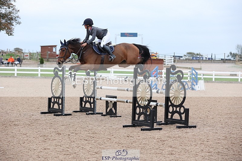 241101A-152911-03000 - FRI Cls 7 Blue Chip Grade B&C Jump Off