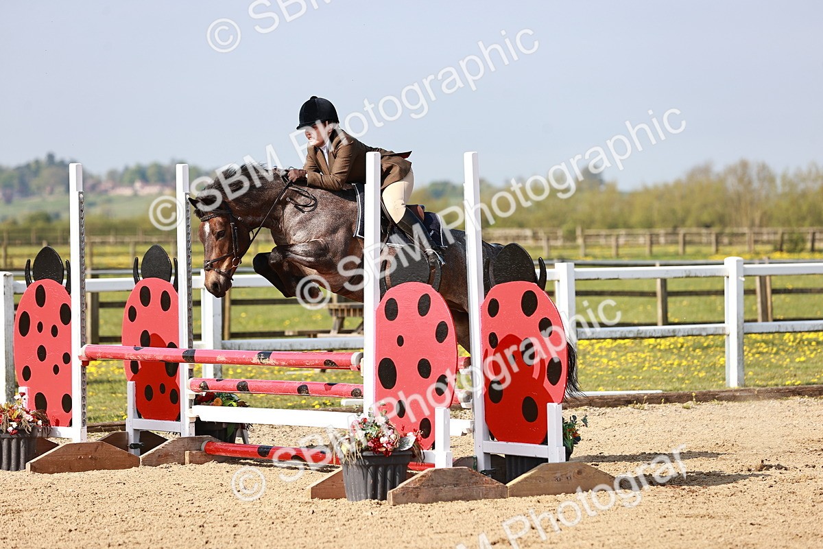 - Class 21 - Senior British Novice - 90cm