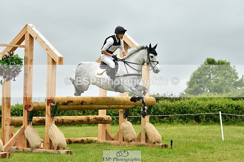 250524A-100912-08649 - A-052-Musa.Hussain-LIQUID.LUCK