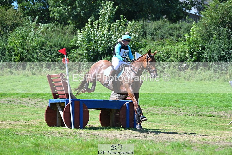 240811A-142807-04871 - 208-