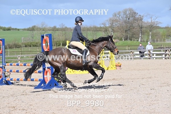 BPP_9980 - CLASS 19 SUN Senior British Novice/ 90cm Open