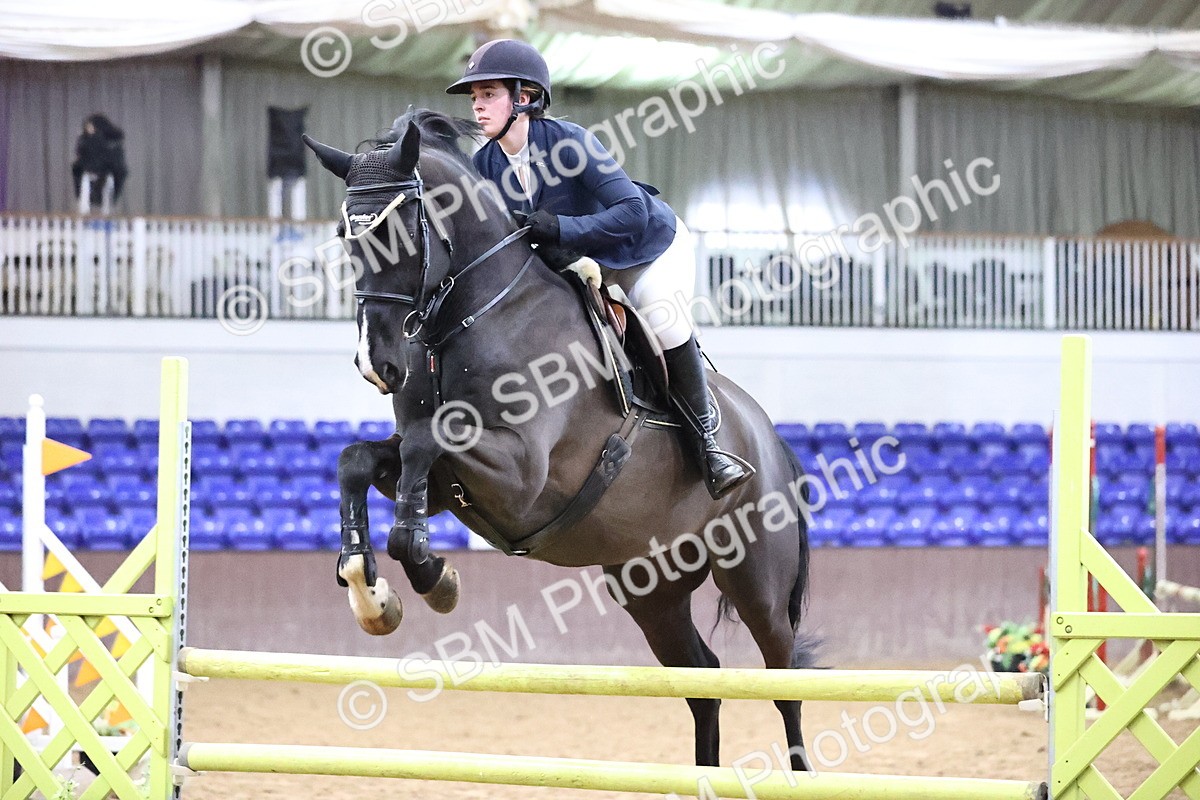 SBM_2017 - Class 8 - Nupafeed Supplements Senior Discovery/ 1m Open