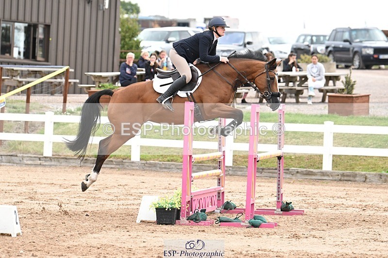 250727-094625-08902 - Cls 31 British Novice and 90cm