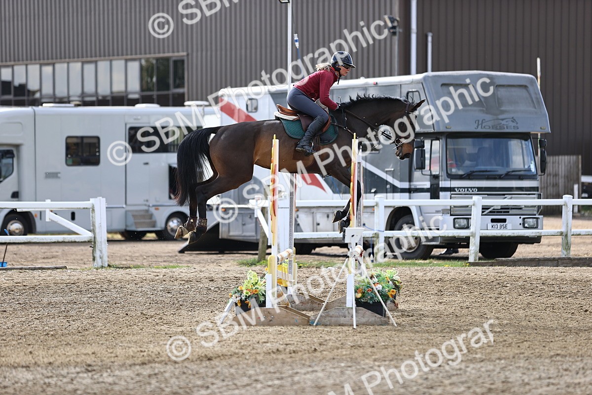 SBM_001677 - Class 8 - Clear Round