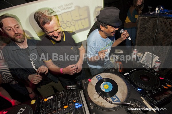 197 - Friends-&-Family @ the-roadhouse 02.05.15 (b)