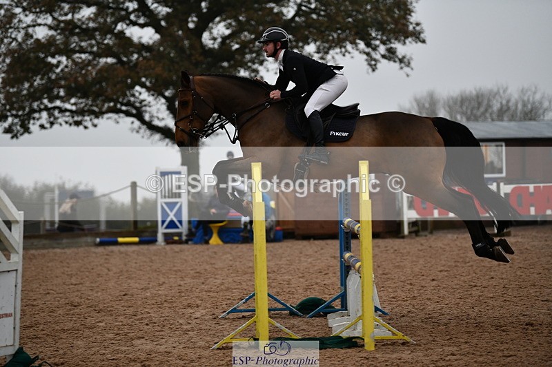 241102A-153838-06243 - SAT Cls 12 1.15m Members Cup