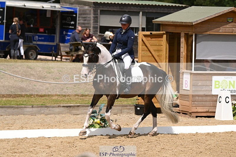 250720A-144703-11935 - 164-Dominique.Kinnaird-Perry-Pallas.Vanquish