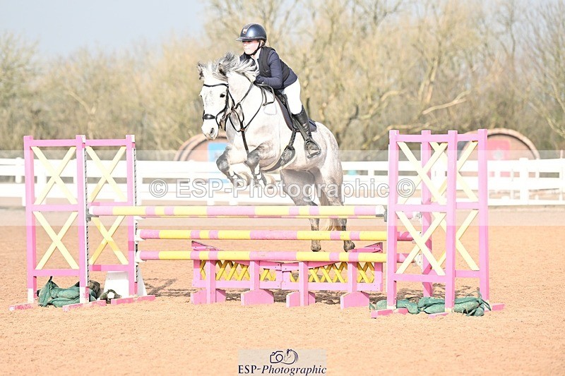 250209-112859-01534 - Cls 6 Pony Newcomers and 1m