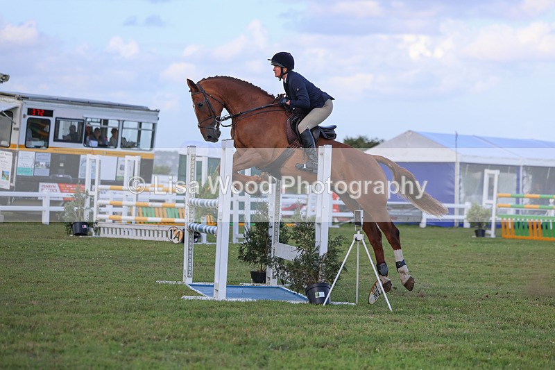 3E7A4854 - Class C1: Showjumping Senior Newcomers/1.10m open
