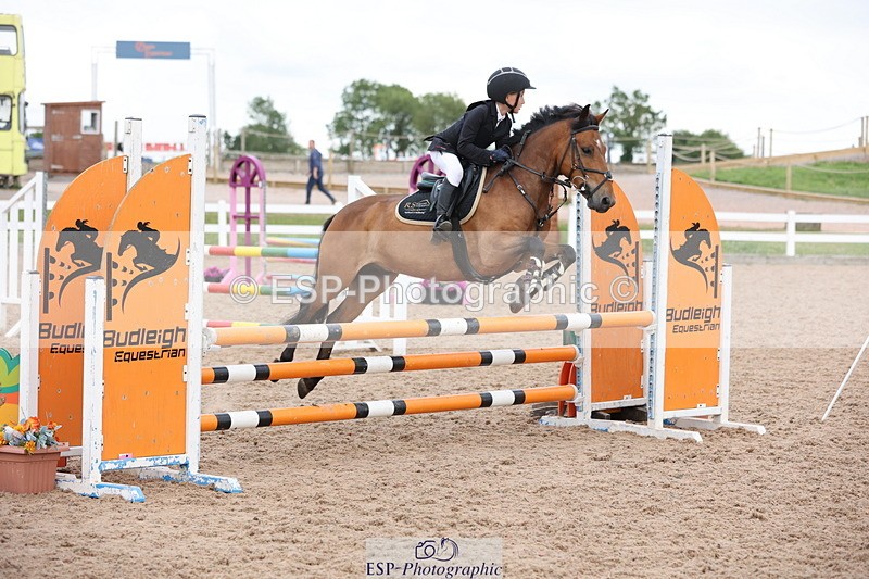 240630A-175152-16186 - Cls 28 Stepping Stones 128cm + 138cm