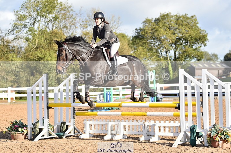 231014A-101028-03847 - Cls 12 British Novice & 90cm Open