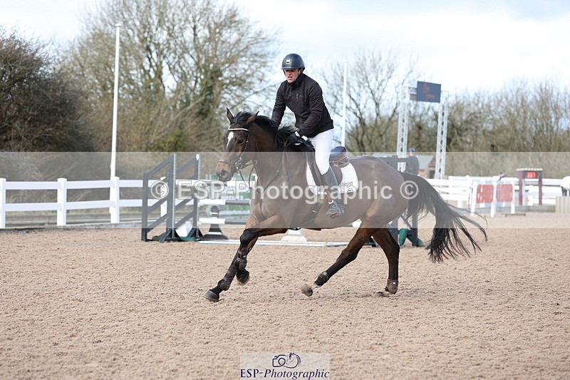 240223A-125252-01259 - Cls 5 Newcomers and 1.10m Open