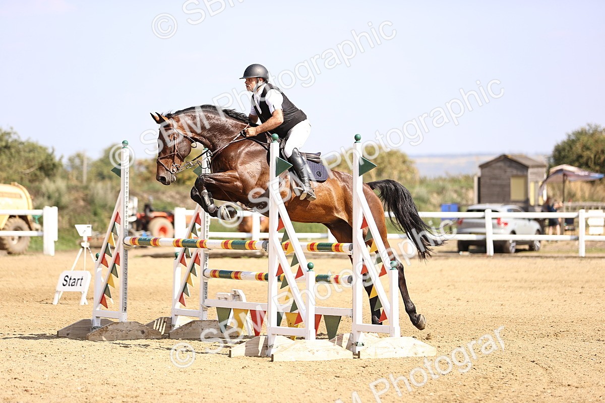 SBM_006934 - Class 13 - Senior Newcomers - 1.10m