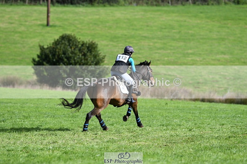 251024A-120633-09171 - B-112-Christina.Wiederkehr