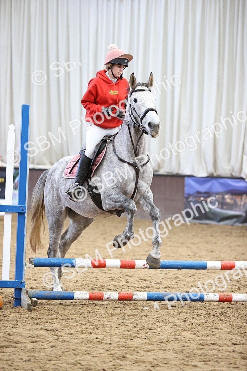 SBM_001444 - Class 3 - Horse & Hound 60cm