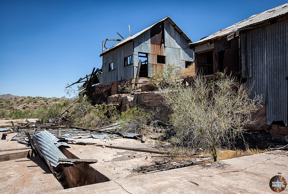 Vulture City, Arizona | Dilapidated Mine - Vulture City