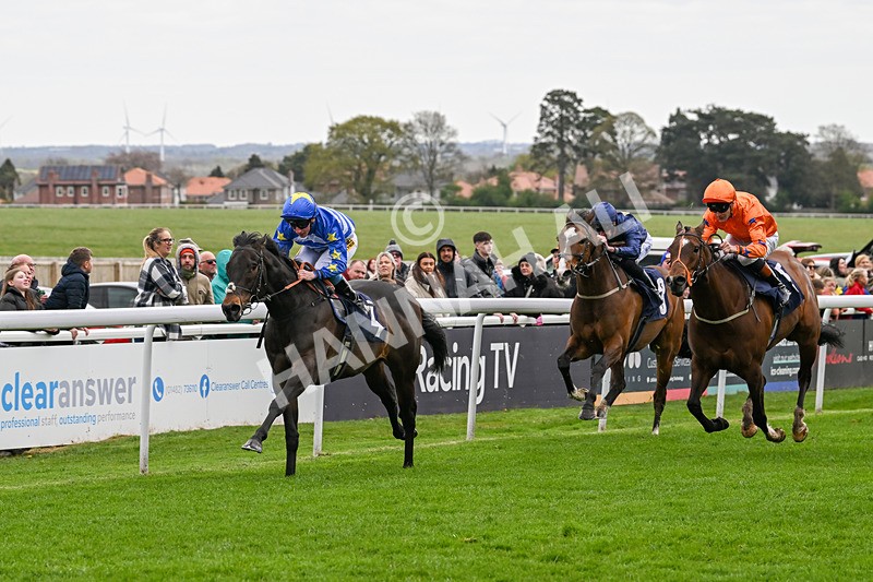 160425-Race 2-Trilby-2544 - Race 2