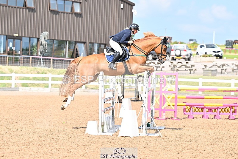 240605A-162034-01074 - Cls 6 National 1.30m and 1.40m