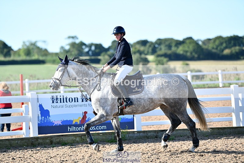 240913A-093404-02962 - Cls 20 Snr British Novice and 90cm Open