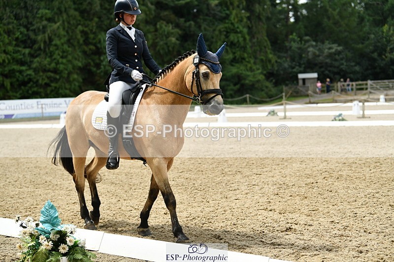 250718A-122720-01452 - 141-Chloe.Dunn-Towerhill.Shamie