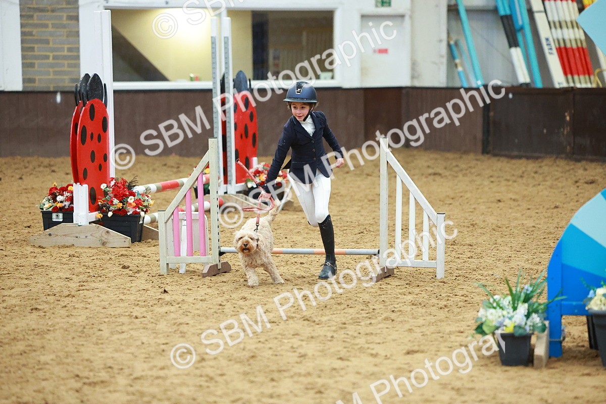 SBM_002501 - Class 3 - Horse & Hound (60cm)