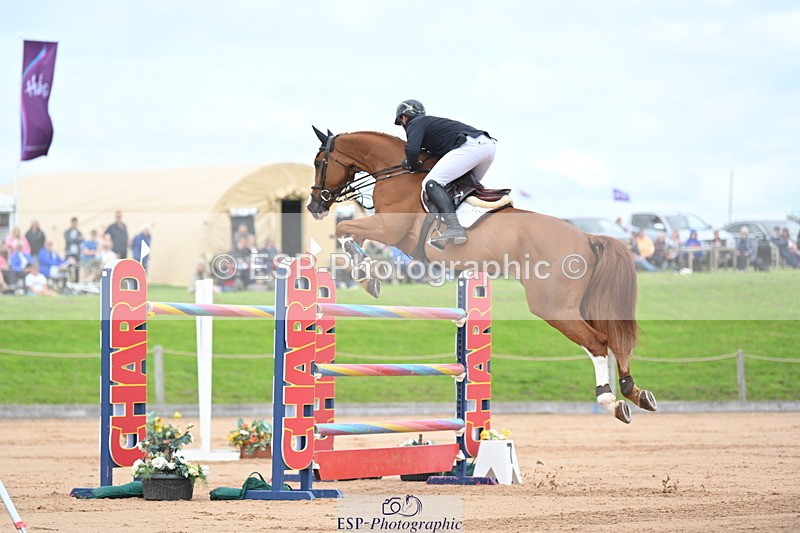 230721A-152433-07213 - Cls 10, 2 Star Big 1.45m Start to break