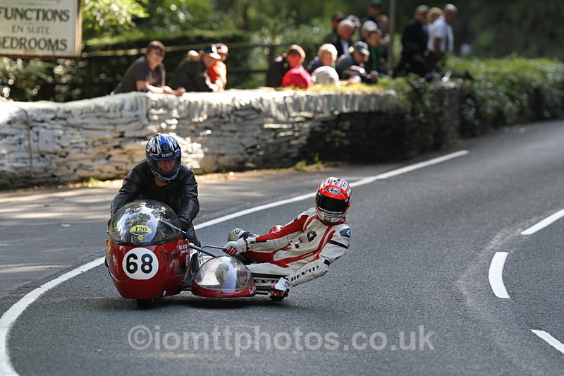 FOM_1302 - Classic TT Lap of honour