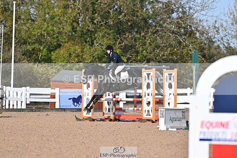 261028-110821-00192 - British Novice and 90cm