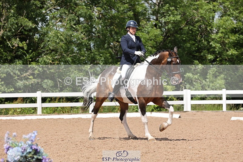 240621A-121508-00670 - Cls 12 BD Music Medium