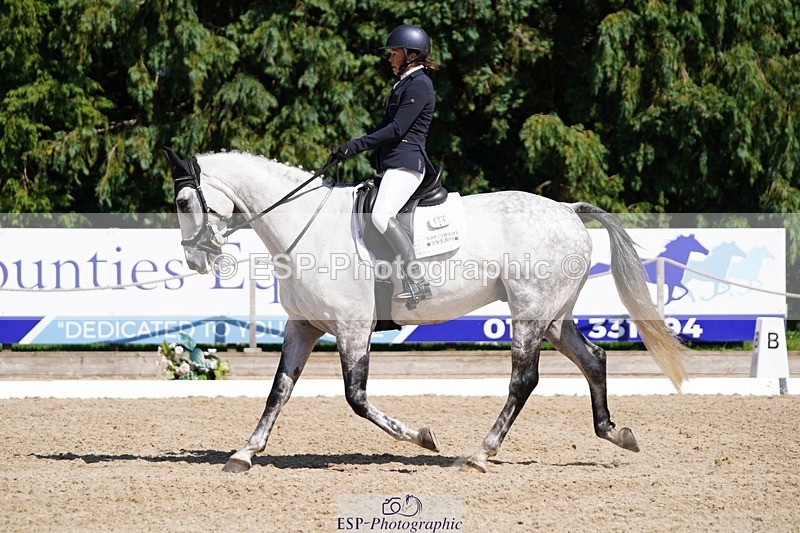 240719-152400-02620 - 114-Claire_Holiday-Diamond_Opposition