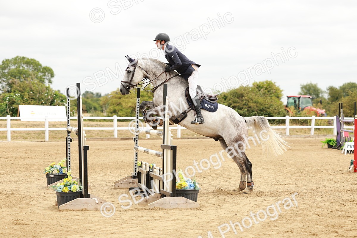 SBM_017651 - Class 21 - Senior Newcomers Championship 2d Rd